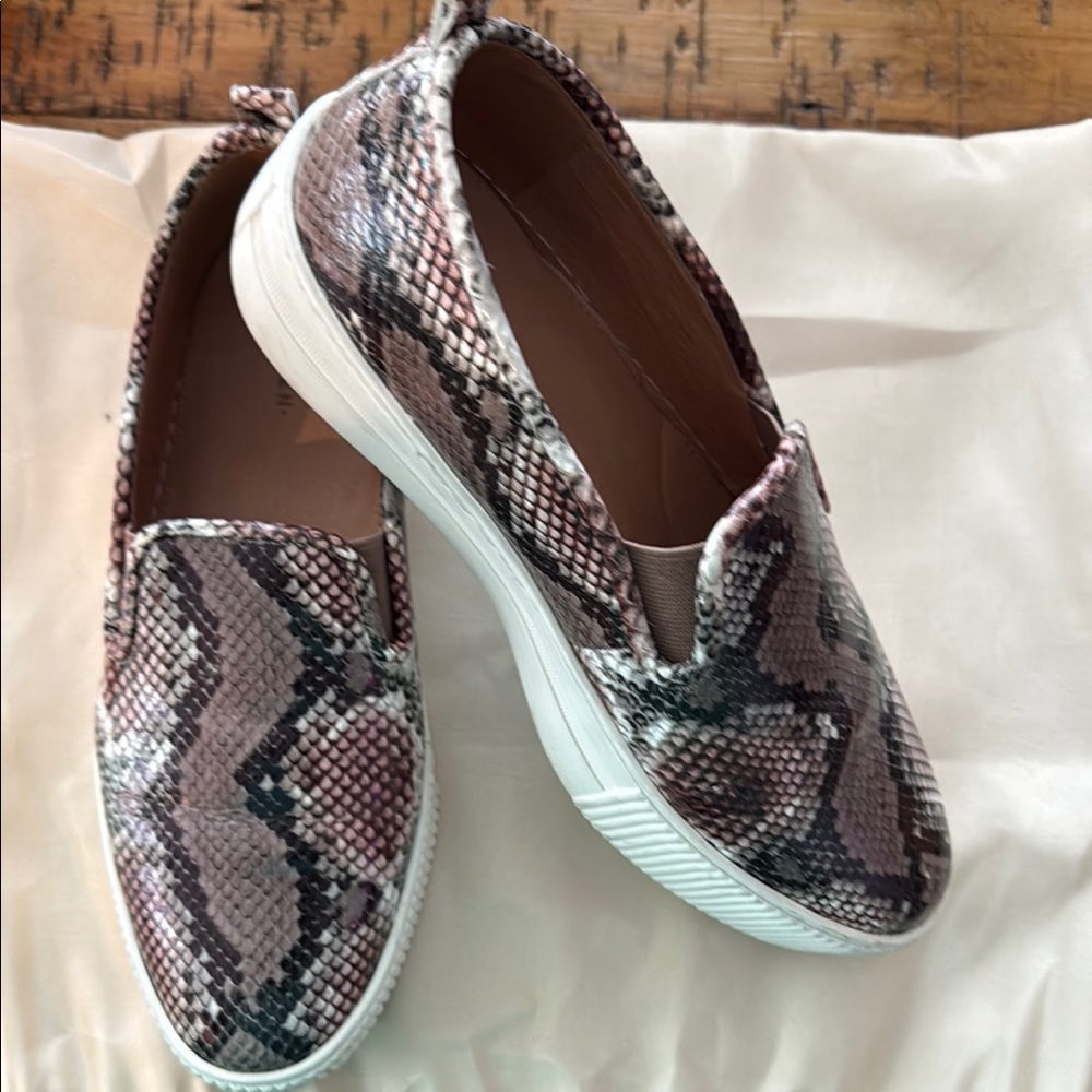 Halogen Brown and Black Sneakers with Elastic Panels